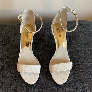 Michael Kors Kristen Mid Ankle Strap Optic White Snake Embossed Sandal Size 9.5